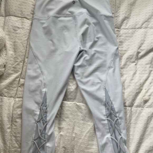 90 degree white leggings :) - Picture 2 of 6